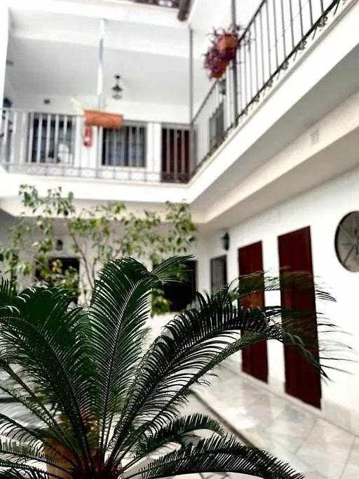 Apartamento Tranquilo En Barrio Bohemio Seville Spain