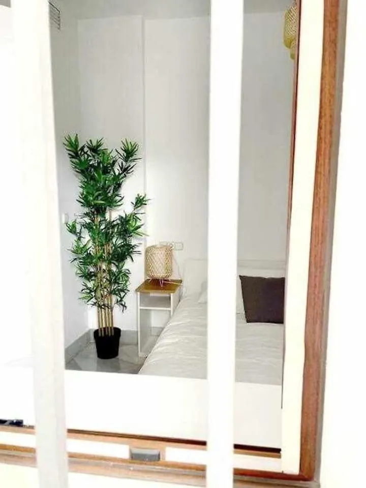 Apartamento Tranquilo En Barrio Bohemio Seville Spain