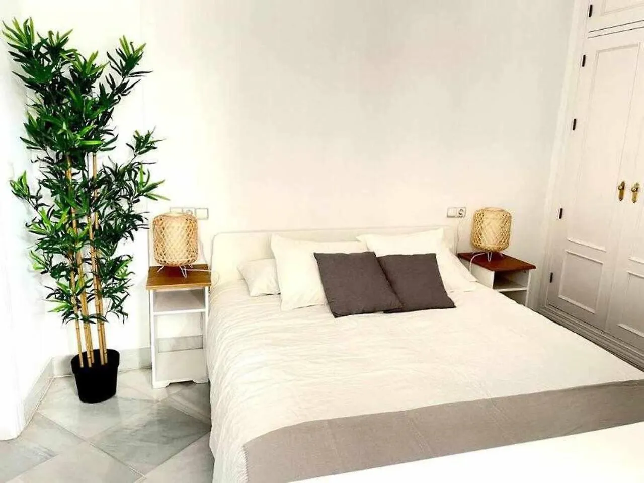 Apartamento Tranquilo En Barrio Bohemio Seville Apartment